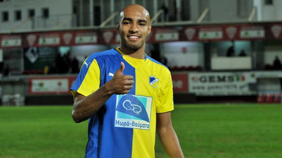 Ο Καρλάο μιλάει για το μέλλον του, τις προτάσεις που έχει και το φετινό τίτλο πρωταθλήματος ο αμυντικός του ΑΠΟΕΛ μιλά επίσης για την Εθνική Βραζιλία και το Κόπα Αμέρικα.