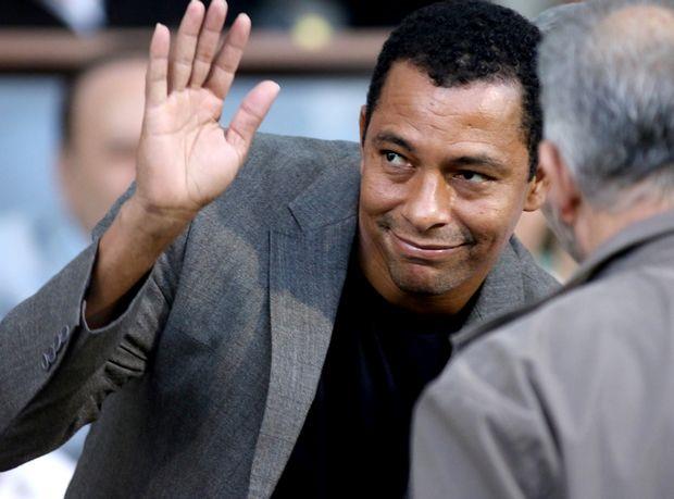 Η ΠΑΕ Παναθηναϊκός γνωστοποίησε επίσημα ότι ο Ζιλμπέρτο Σίλβα προσελήφθη ως διευθυντής ποδοσφαίρου και τον καλωσόρισε ξανά στην ομάδα.
