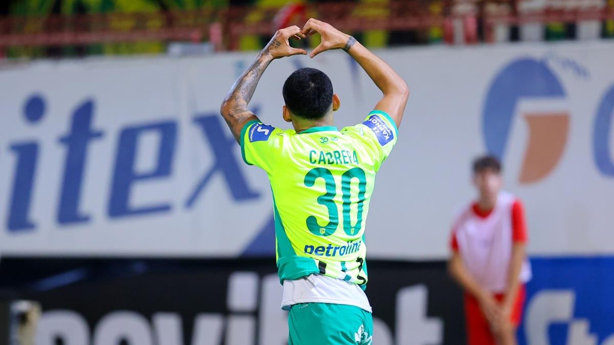 kamprera_aek_larnakas