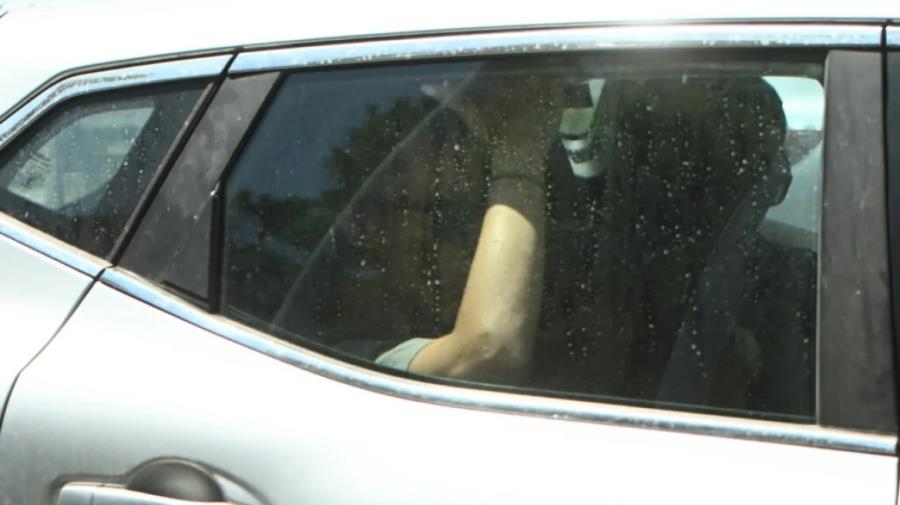 5233555272745357 gynaika