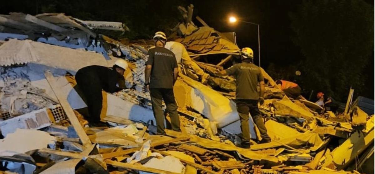 5241302136810708 cats