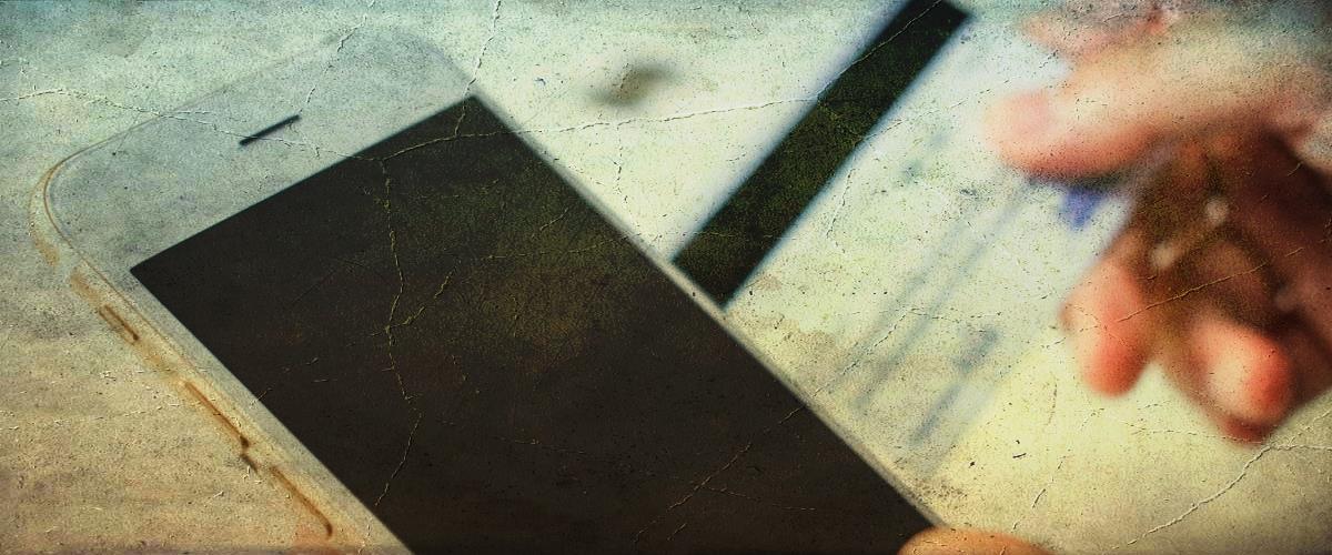 5250191267096706 tilefwniki-apati-123rf-2048x1365