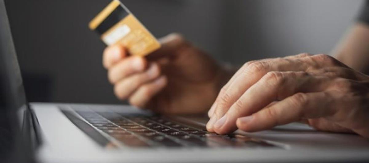 5258085008296383 cats