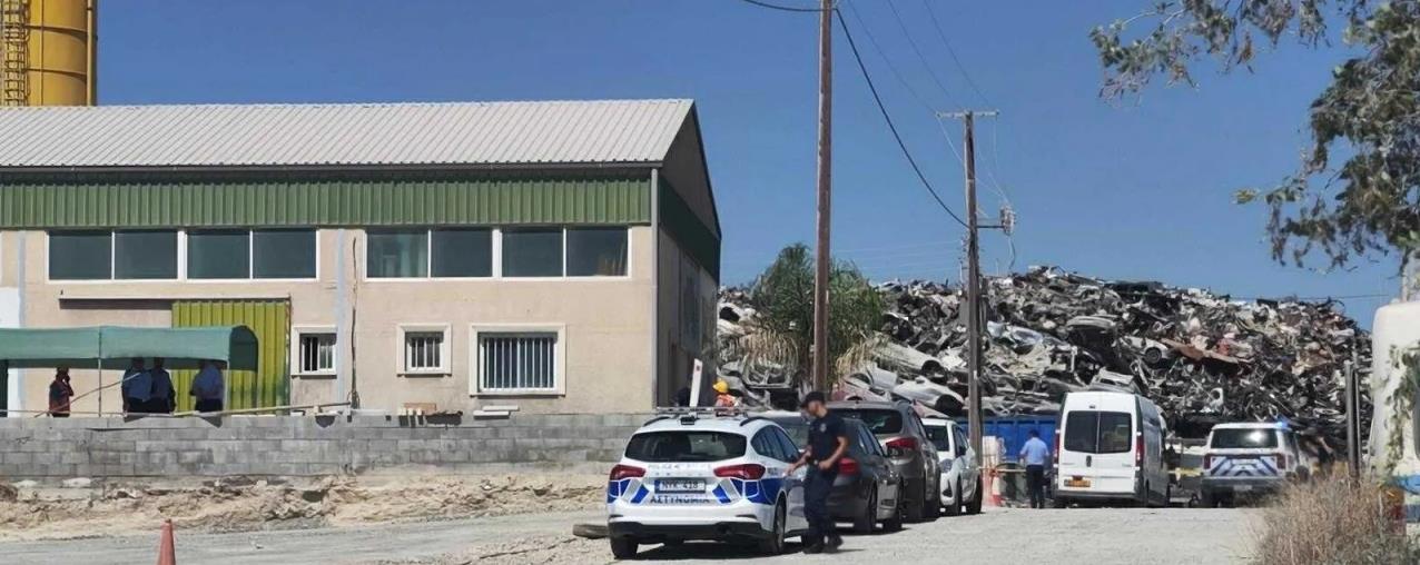 5259654325825663 fotos1-thumb