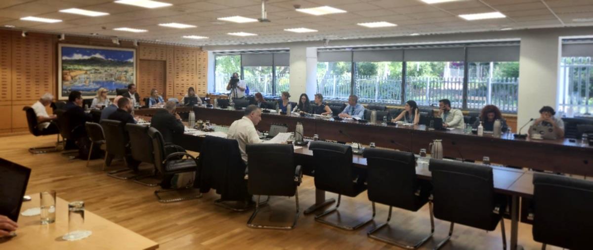 5268405857220504 epitropi eswterikwn