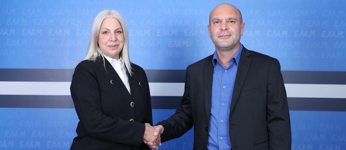 5273341976837681 cats