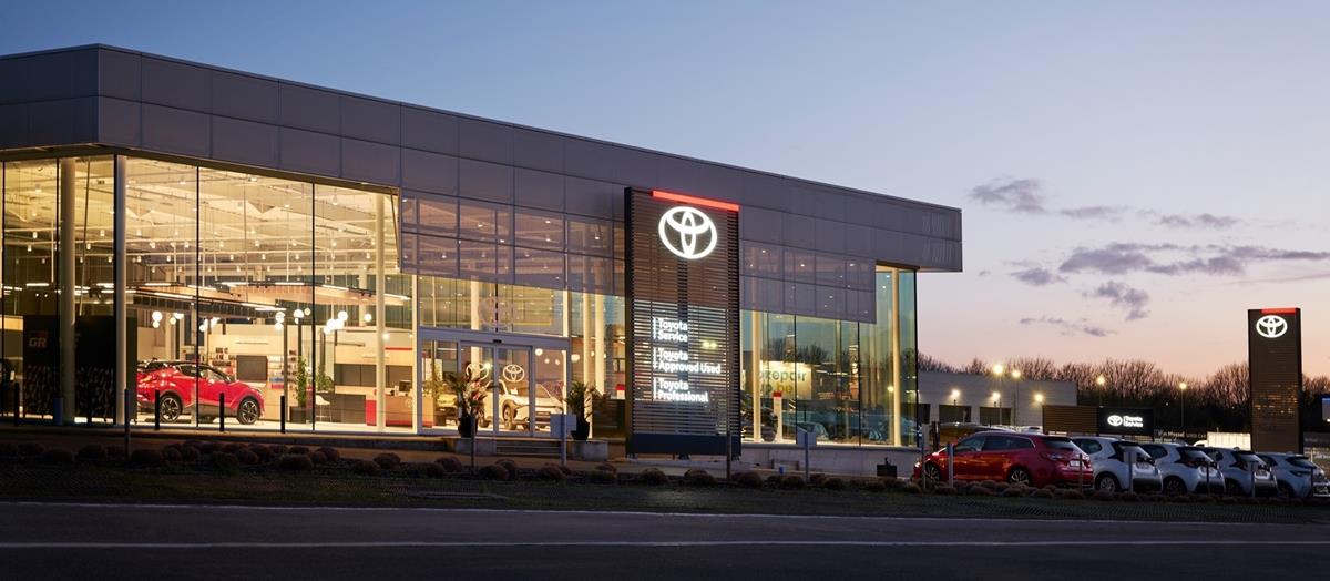 5274309183560741 TOYOTA COVER