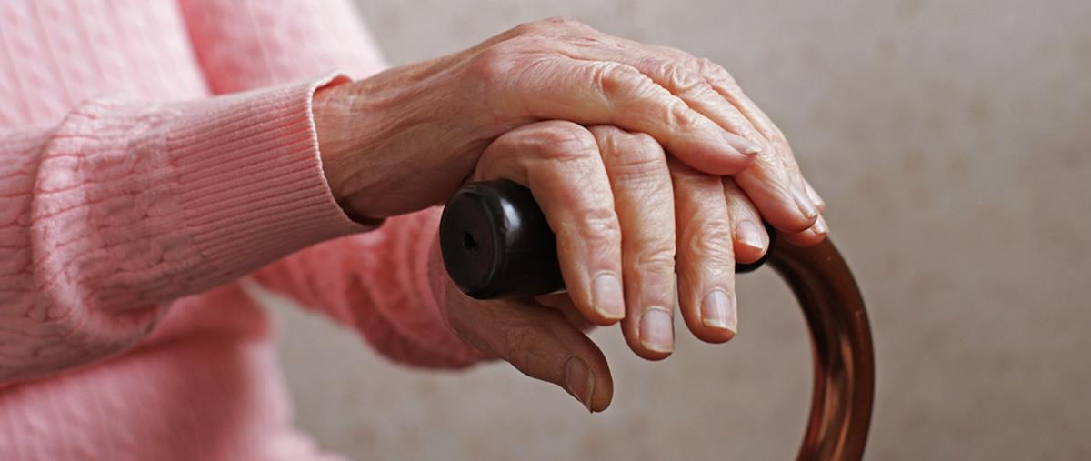 Πώς απαντά η Ευαγγέλου για την 79χρονη στη Λάρνακα-«Δεν υπήρξε αναφορά για βία, κακομεταχείριση και κακοποίηση στις ΥΚΕ»