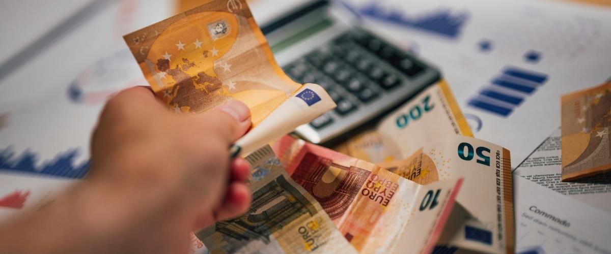 5296098869660006 jakub-zerdzicki-hIbCtd-gjqM-unsplash-2048x1105