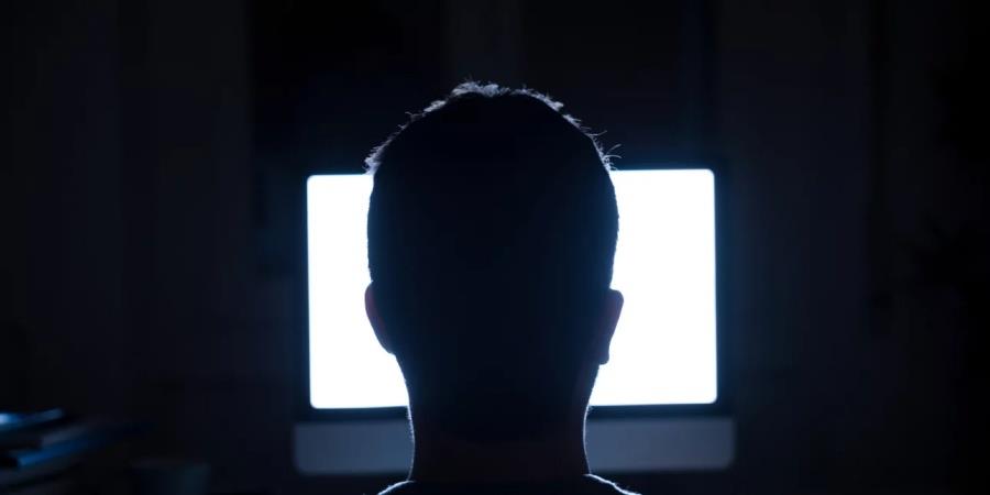 5307339644059137 londino-paidiki-pornografia-12-10-20