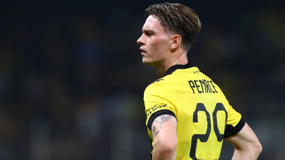 «Είχα… στραγγίξει στους 40 βαθμούς, κάποια γήπεδα εδώ δεν είναι ούτε σαν τα πάρκα στη Σκωτία» «Είχα… στραγγίξει στους 40 βαθμούς, κάποια γήπεδα εδώ δεν είναι ούτε σαν τα πάρκα στη Σκωτία»