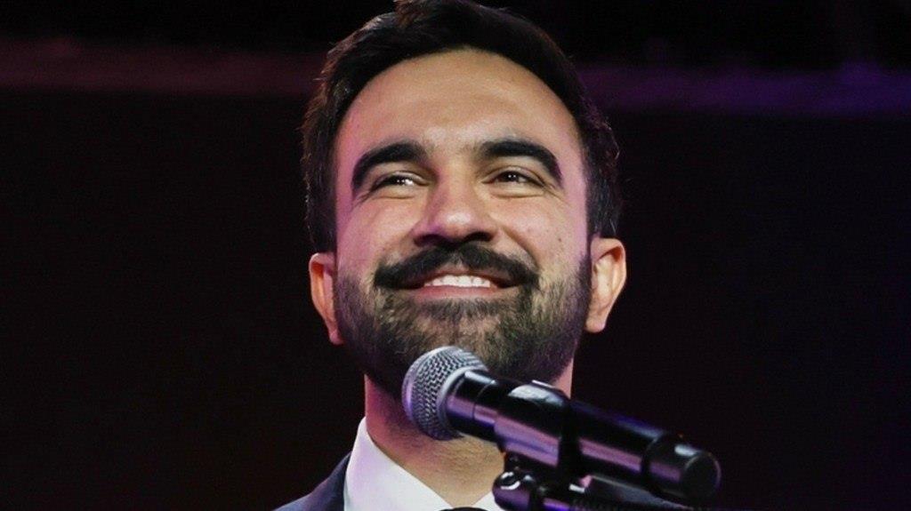 Ο Μαμντάνι αντλεί έμπνευση από το ποδόσφαιρο και τον Σεσκ Φάμπρεγας