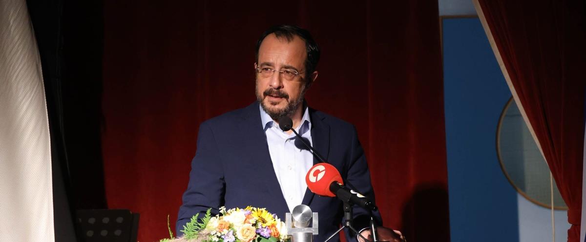 5319321860850658 cats