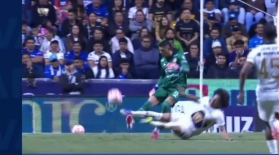 Σοκαριστικός τραυματισμός τερματοφύλακα στο Μεξικό-Υπέστη κάταγμα κνήμης