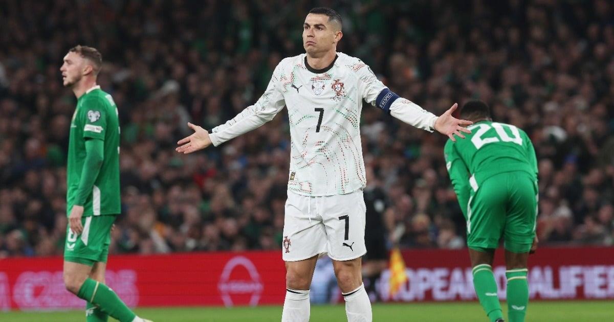 Ο Κριστιάνο αποβλήθηκε για πρώτη φορά με την Εθνική-Ειρωνεύτηκε τον διαιτητή και αποδοκιμάστηκε από τον κόσμο