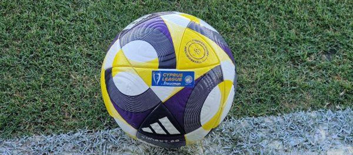 «Αυτή τη στιγμή θεωρώ ότι η Ομόνοια υπερτερεί, σου βγάζει αύρα πρωταθλητή ο ΑΠΟΕΛ. Πρωταθλητής ο κόσμος της Ανόρθωσης»