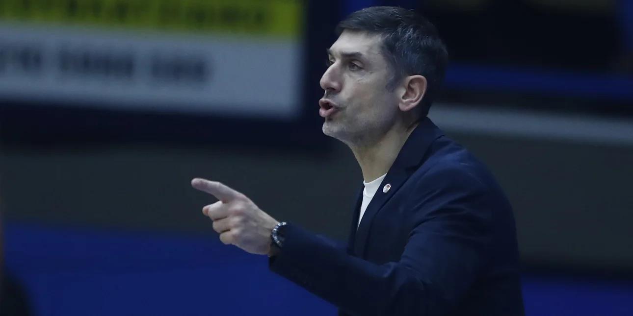 Νεκρός σε τροχαίο ο οδηγός της ομάδας μπάσκετ του Περιστερίου -Το ανακοίνωσε ο Β. Ξανθόπουλος