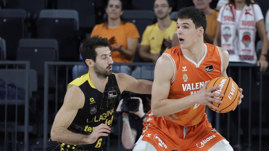 Συνέτριψε την Τενερίφη στο ντέρμπι κορυφής η Βαλένθια