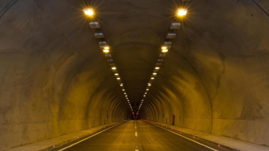 5327271932422707 σηραγγα αυτοκινητοδρομος