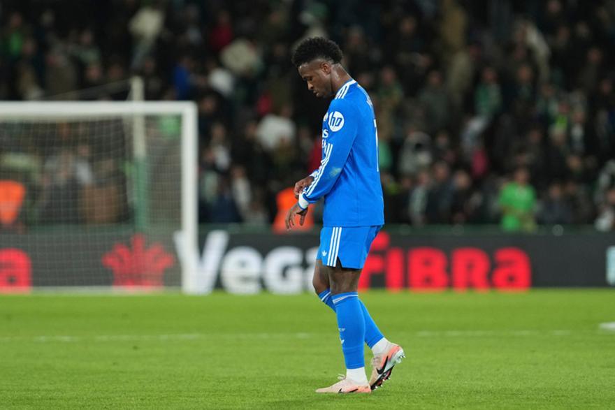 Κλιμακώνεται η κόντρα Βινίσιους-Αλόνσο λίγα 24ωρα πριν τον Ολυμπιακό