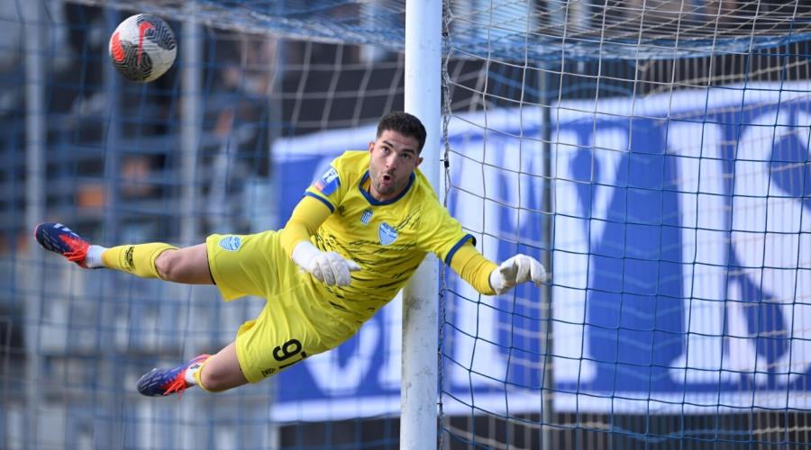 Επίθεση από τον πρόεδρο της ομάδας του στο παιχνίδι με τη Μαρκό κατήγγειλε ότι δέχτηκε ο τερματοφύλακας του Αιγάλεω