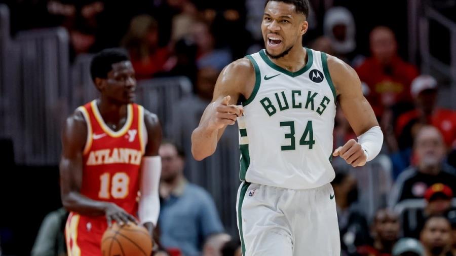 Ο Αντετοκούνμπο διέγραψε τις περισσότερες φωτογραφίες του με τη φανέλα των Μπακς από τα social media-Πανικός στους οπαδούς