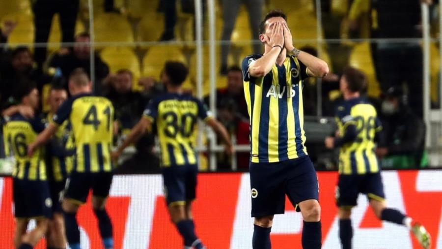 Παίκτες των Γαλατασαράι και Φενέρμπαχτσε συνελήφθησαν για το στοιχηματικό σκάνδαλο στην Τουρκία