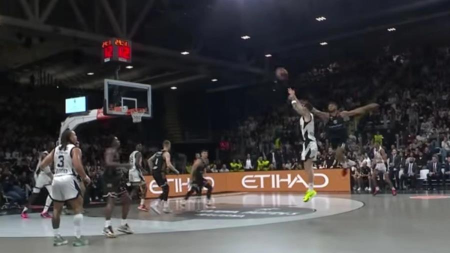 Ο εκφωνητής της Βίρτους… τρελάθηκε με το clutch τρίποντο του Βιλντόζα