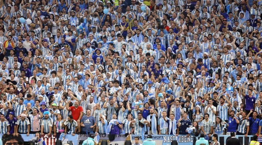 Οι οργανωμένοι φίλαθλοι σηκώνουν «κόκκινη κάρτα» στη FIFA για τα εισιτήρια του Μουντιάλ 2026