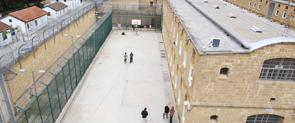 5348475149672179 kentrikes phylakes