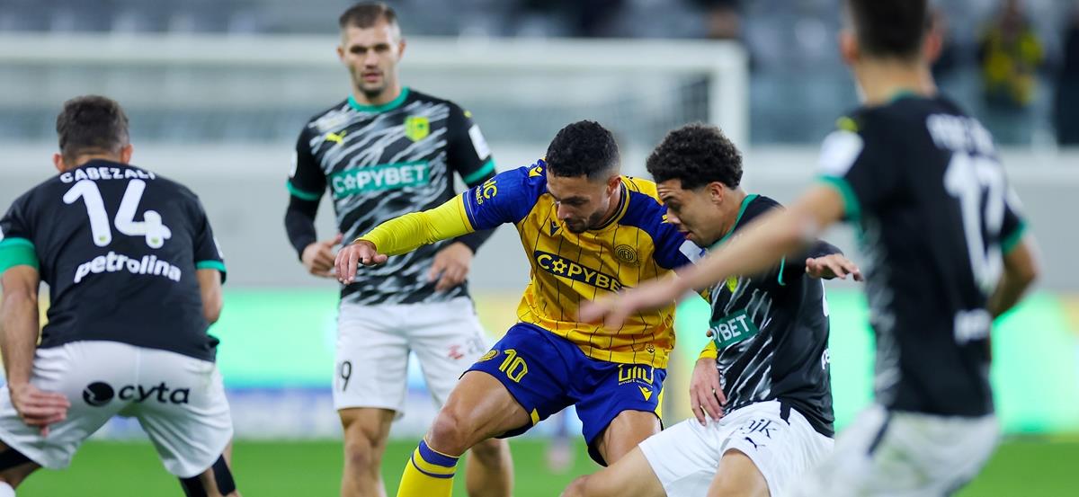 «Ούτε άσεμνη χειρονομία έκανε, ούτε έφτυσε στον steward. Δεν έχουν καμία σχέση με την πραγματικότητα αυτά που είπε ο Νικόλας»