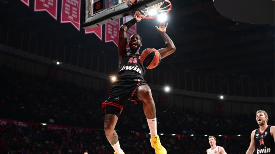 Ο Ολυμπιακός επικράτησε της Μπάγερν και παρέμεινε σε τροχιά 4άδας, συνωστισμός στην κορυφή, δείτε βίντεο