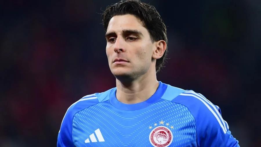 5408200395944885 tzolakis-olympiacos-1200x800