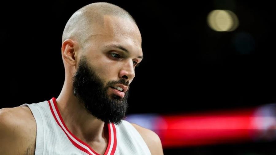 5413183054400587 Fournier-Match-1200x800