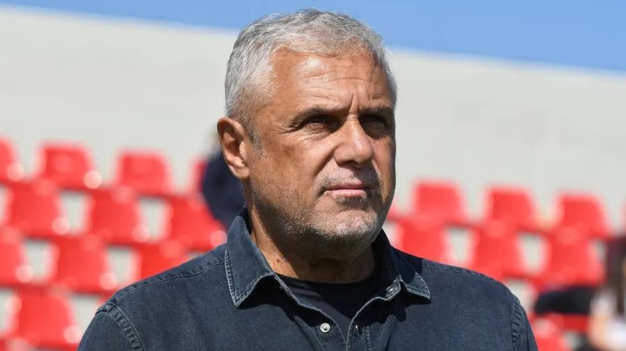 5421883672466128 Alekos-Vosniadis-1200x800