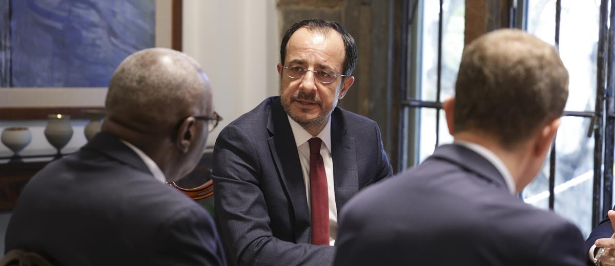 5438474833376209 111