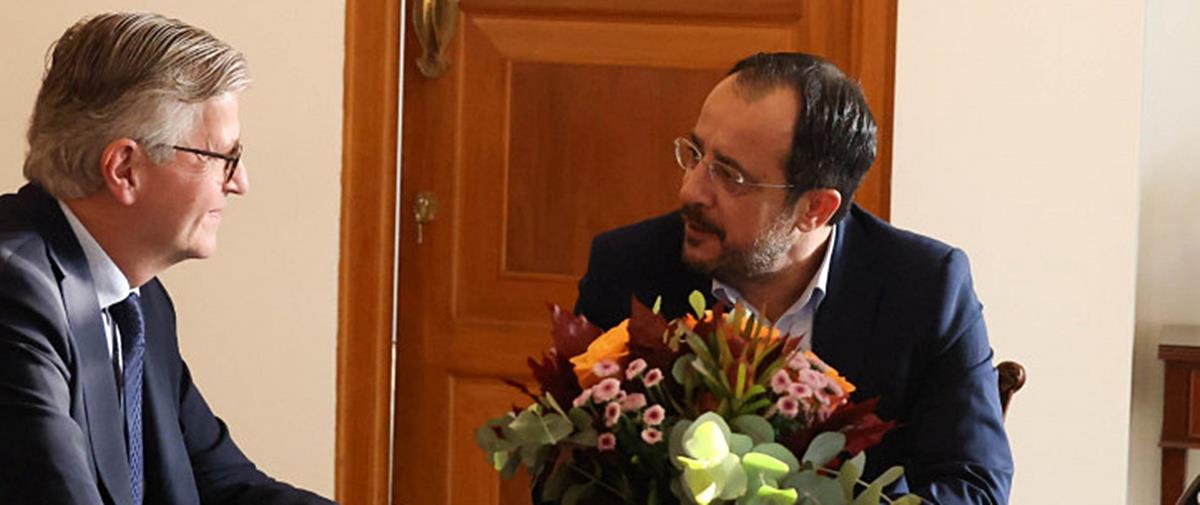 5457461718720239 cats