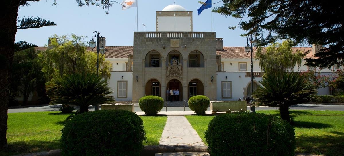 5467918123903919 cats