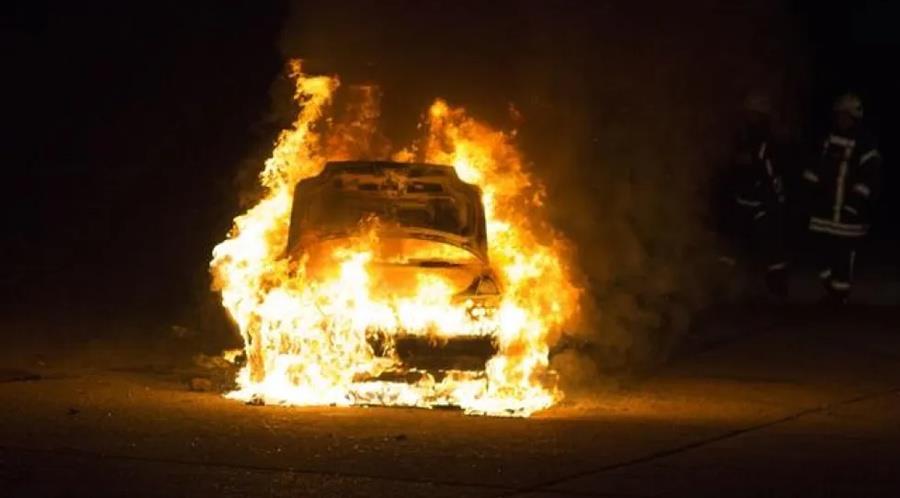 Χειροπέδες σε 22χρονο για τέσσερις υποθέσεις εμπρησμού στην Πάφο
