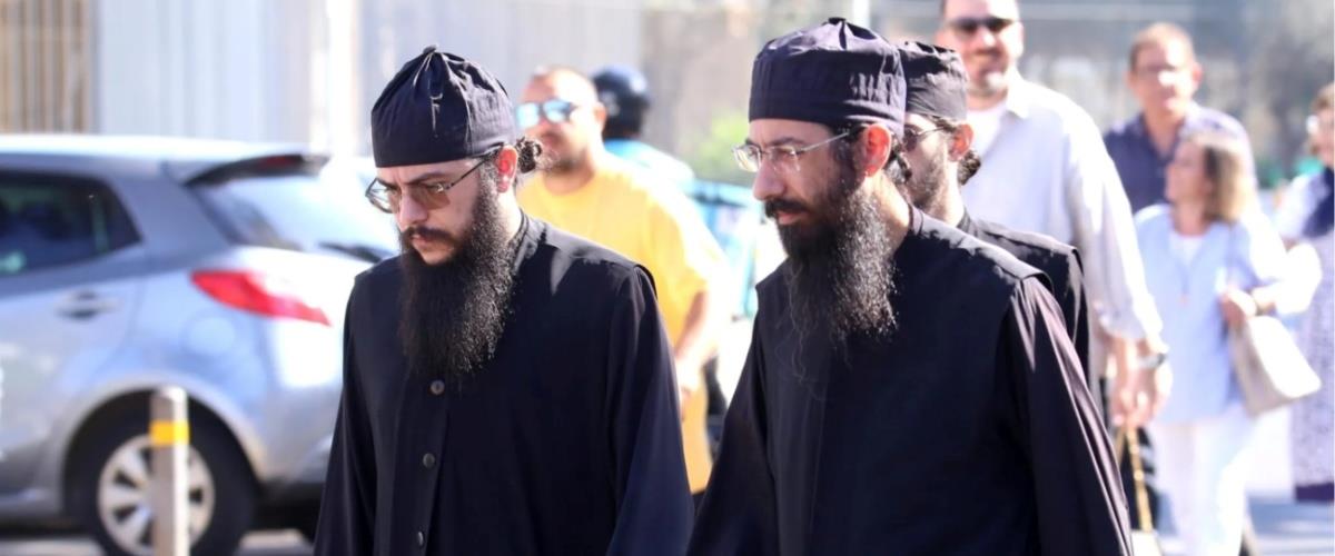 Τροποποιήθηκε το κατηγορητήριο για τον Νεκτάριο στη δίκη Αββακούμ, απάντησε μη παραδοχή ο μοναχός-Με ενστάσεις υπεράσπισης άρχισε η δίκη