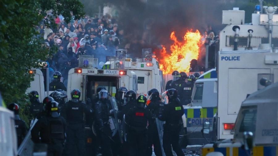 5503913564424213 belfast epeisodia