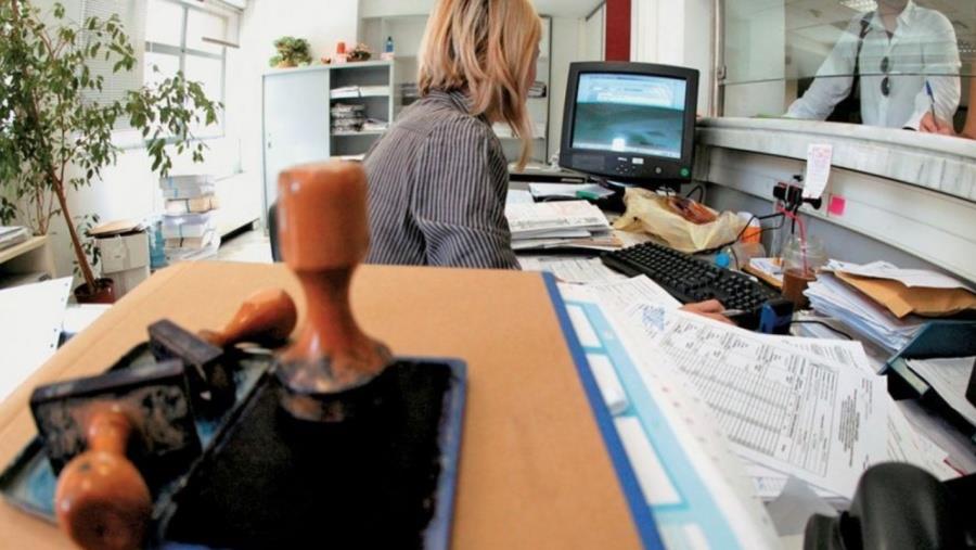Πέρασαν από τη Βουλή οι κανονισμοί για τις άδειες δημοσίων υπαλλήλων αορίστου χρόνου-Τι αλλάζει