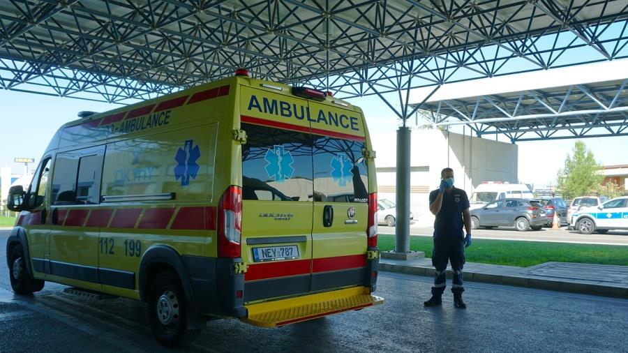 5541327679994597 ambulance-with-logo