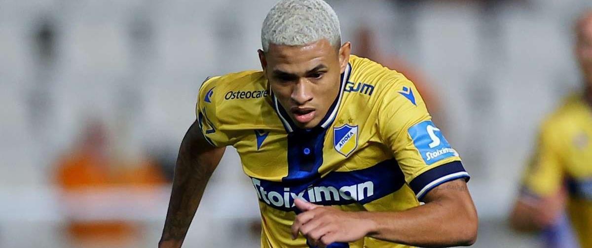 5562339652671071 rosa-apoel-2-e1786988765813