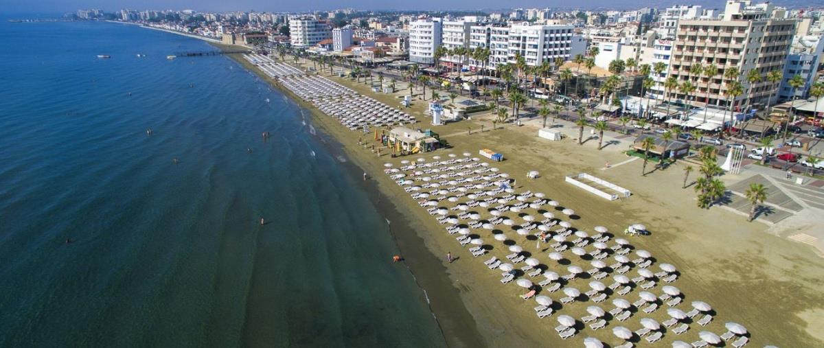 5563771987657760 finikoudes-larnaca-cyprus-012