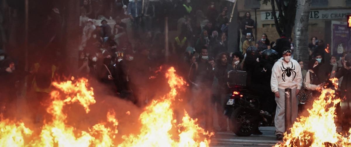 Η Ευρώπη σε αναταραχή... Σε κλοιό επεισοδίων ευρωπαϊκές πόλεις, εισέβαλαν στο Κολοσσαίο οι διαδηλωτές, εκατοντάδες συλλήψεις στο Παρίσι