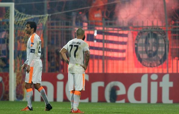 Επιζήμιες για τους «γαλαζοκίτρινους» η ήττα (0-2) από τον Αστέρα και η 15λεπτη διακοπή με υπαιτιότητα των οπαδών τους
