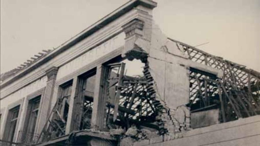 Το Οίκημα της Ανόρθωσης, στην στοά Χ”Μιχαήλ της οδού Ερμού στην Αμμόχωστο ανατινάχθηκε από Άγγλους στις 8 Ιουλίου 1958