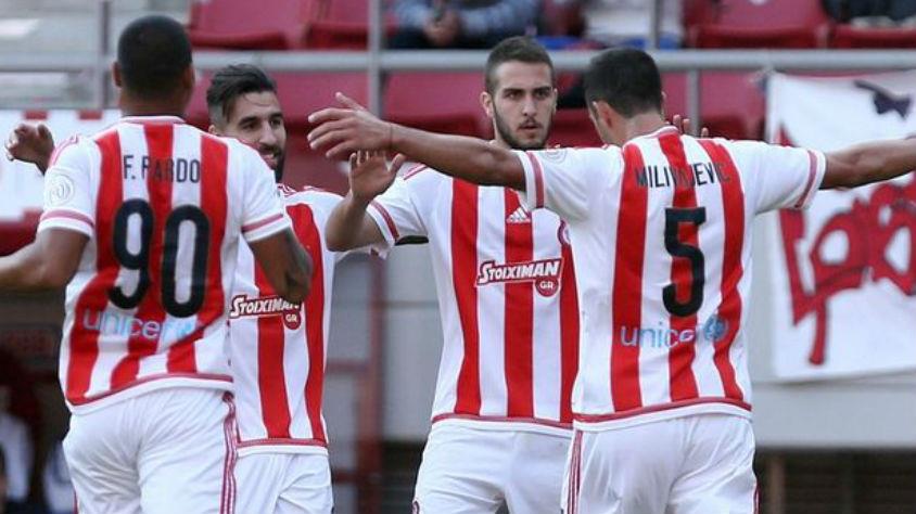 Με κορυφαίο τον Μαζουακού και σκόρερ τους Μιλιβόγεβιτς (20'), Ιντέγε (61'), ο Ολυμπιακός κέρδισε τον Ηρακλή στο "Γεώργιος Καραϊσκάκης" με σκορ 2-0 και έκανε το "10 στα 10" στην Super League.