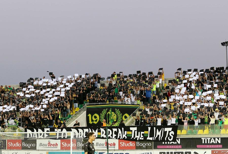 f54a90b5-68f6-4915-a1fb-1950d0370322.jpg